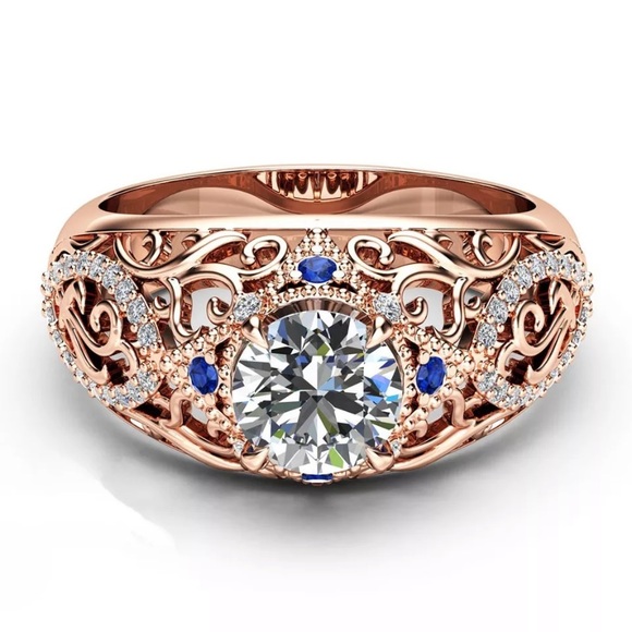 ~•New•~ 18k Rose Gold and Diamond Ring - Picture 2 of 5